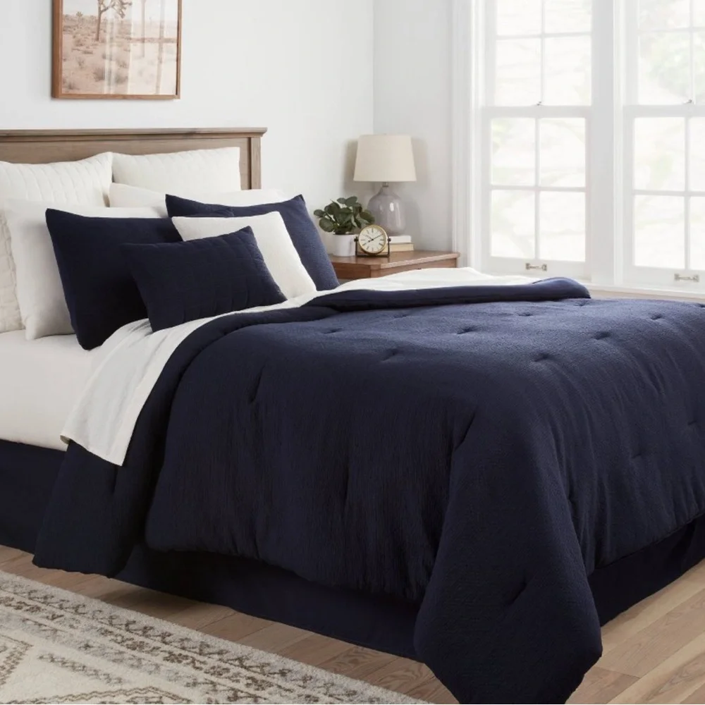 ✨NEW✨ Threshold 12pc King Micro Texture Comforter & Sheet Bedding Set Navy